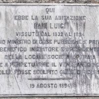 Piazza San Michele targa in memoria Luigi Bani