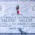 Cimitero dettagli cappelli Cardinal Valeri